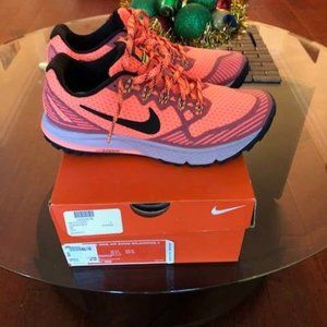 Brand New Womens Nike Air Zoom Wildhorse 3 Size 8